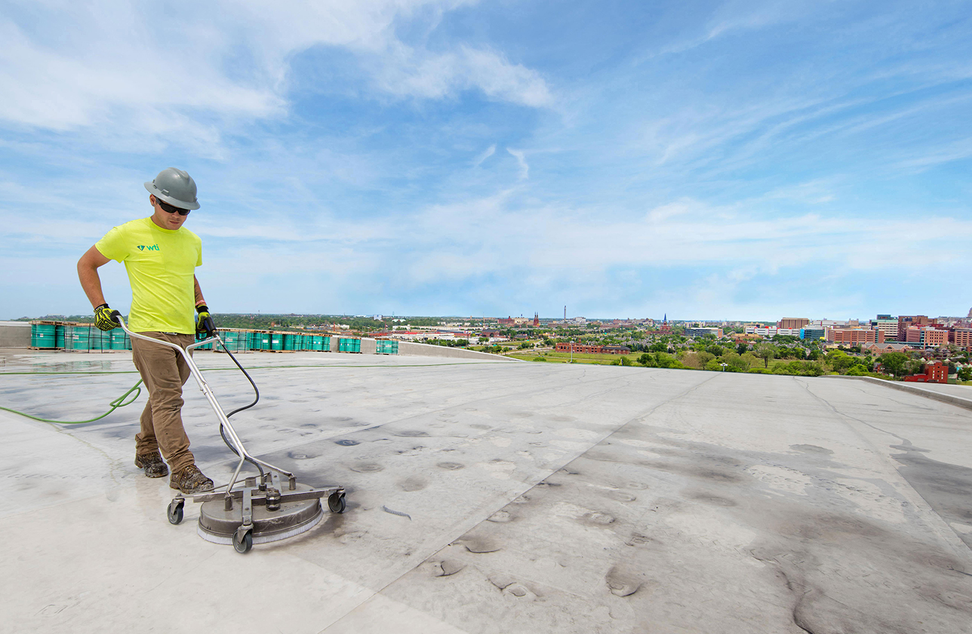 Tremco Wti Rooftop Worker25